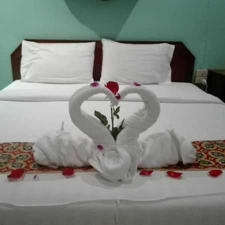 Supergreen Hotel Chalong Bagian luar foto