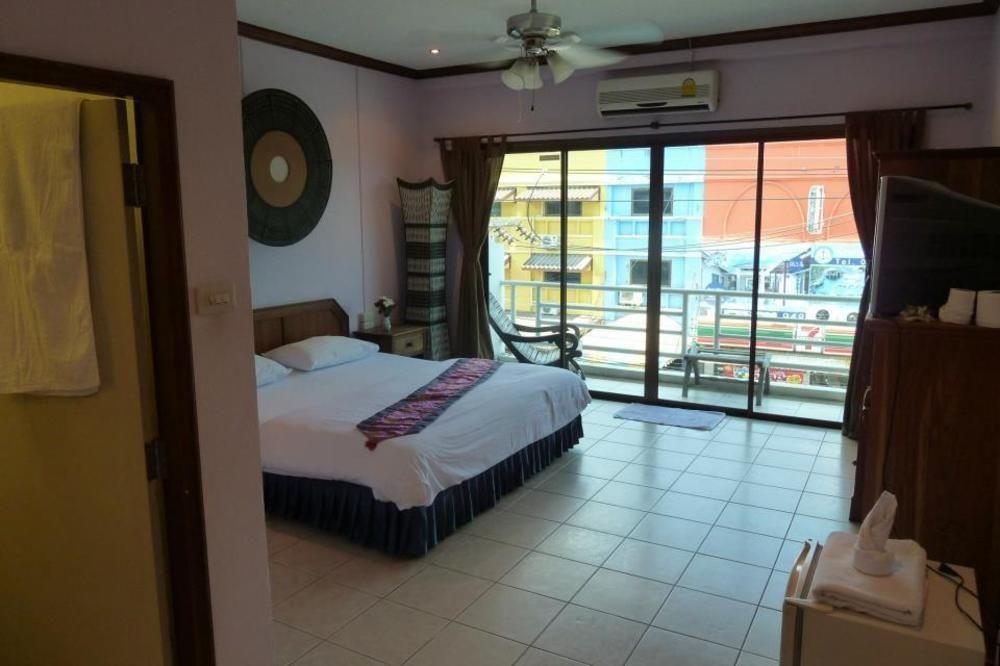 Supergreen Hotel Chalong Bagian luar foto