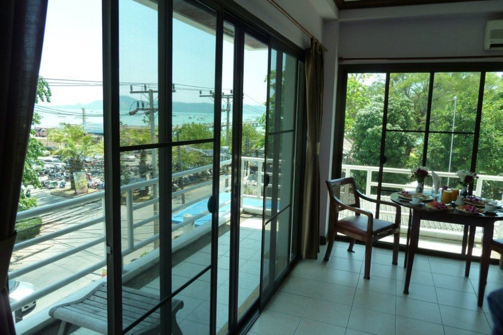 Supergreen Hotel Chalong Bagian luar foto