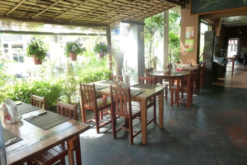 Supergreen Hotel Chalong Bagian luar foto