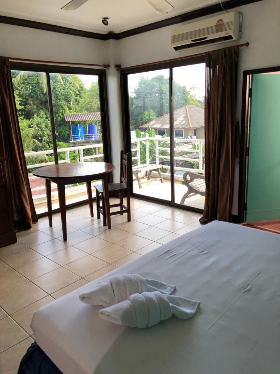 Supergreen Hotel Chalong Bagian luar foto