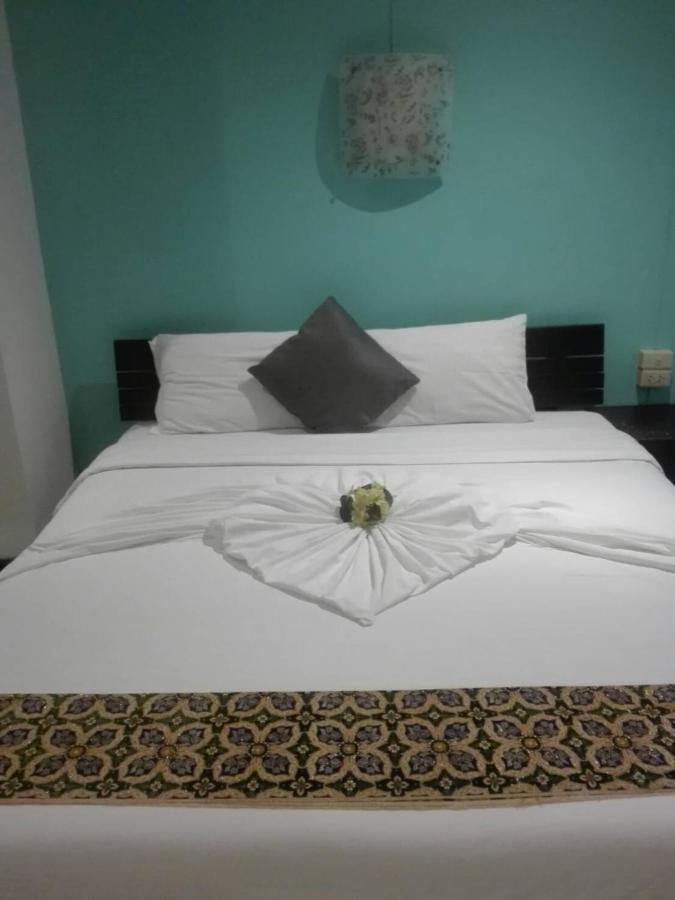 Supergreen Hotel Chalong Bagian luar foto