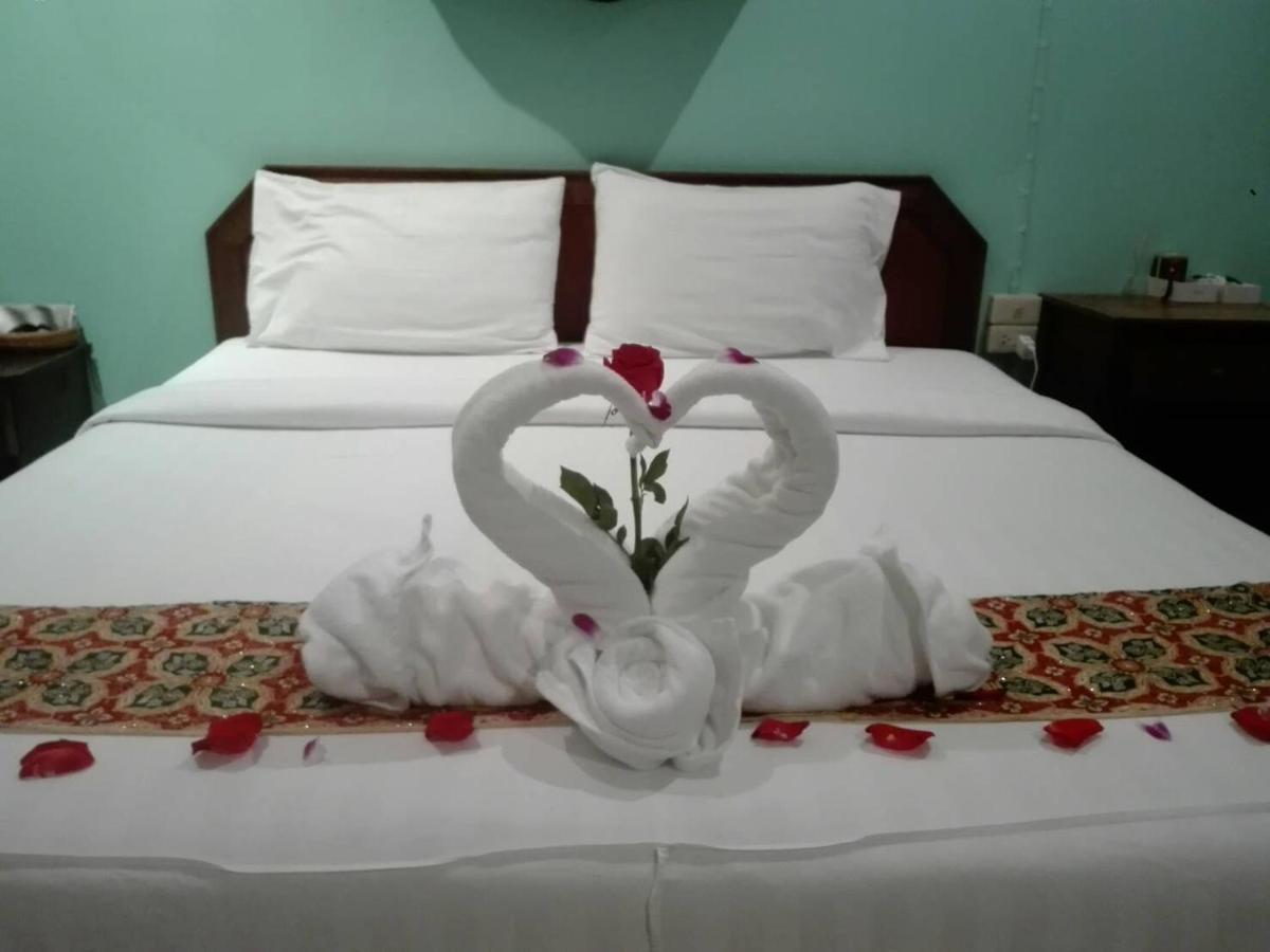 Supergreen Hotel Chalong Bagian luar foto